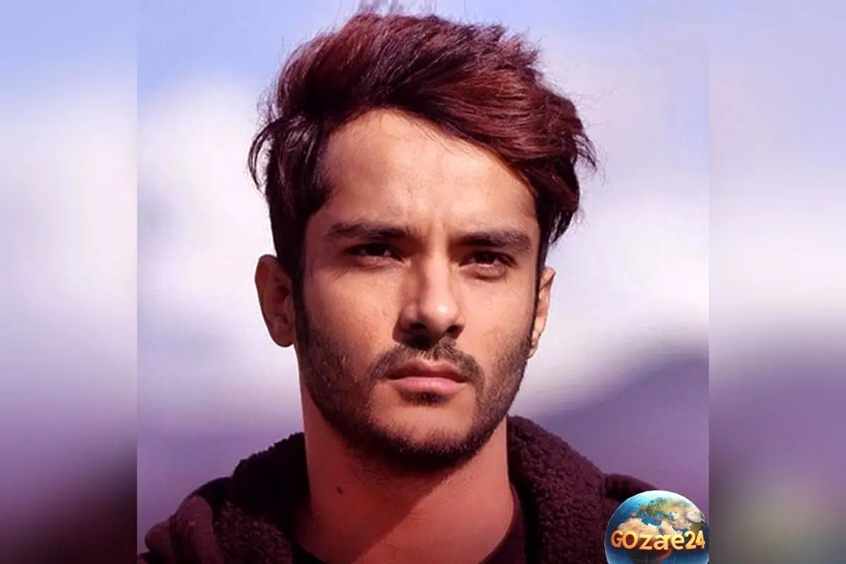 تصویر بانمک شباهت ساعد سهیلی و پدر کارگردانش در قدم زدن + استایل مشابه و چهره‌های شبیه هم