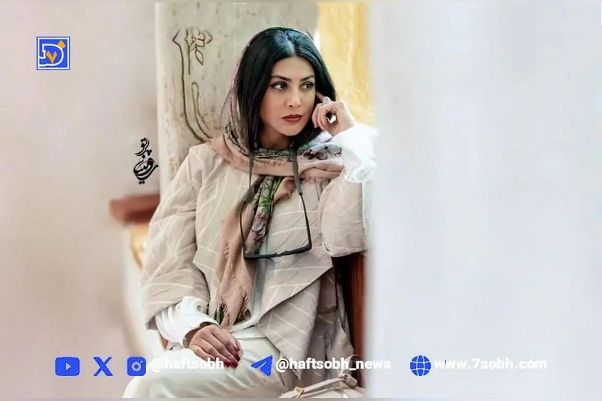 آزاده صمدی با ورود به دنیای مدلینگ، در پروژه جدیدی با برند لوکس کیف، عطر و جواهر ظاهر شد