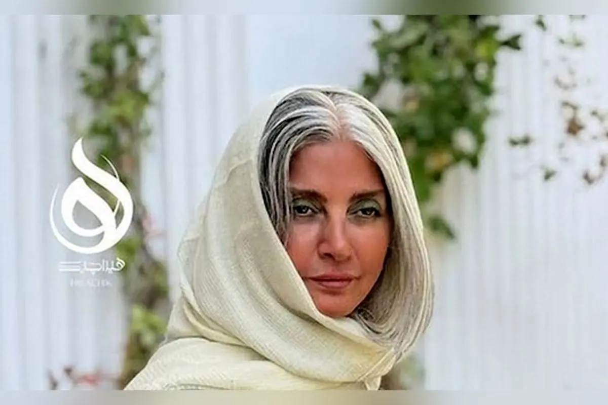رویا جاویدنیا در ۶۰ سالگی با استایل پاییزی شیک و الهام‌بخش در فضای مجازی