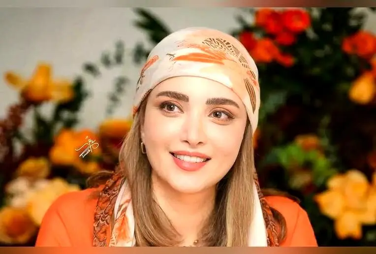 تصاویر دلنشین از اتاقک جادویی بهنوش طباطبایی در حیاط خانه با طراحی ساده و طبیعت‌گرا