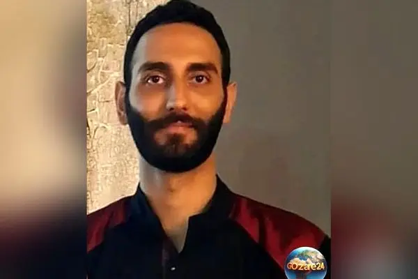 تصاویر نادر از حضور احساسی فرهاد پسر مهران مدیری در مراسم خاکسپاری عارف لرستانی در سال ۱۳۹۶