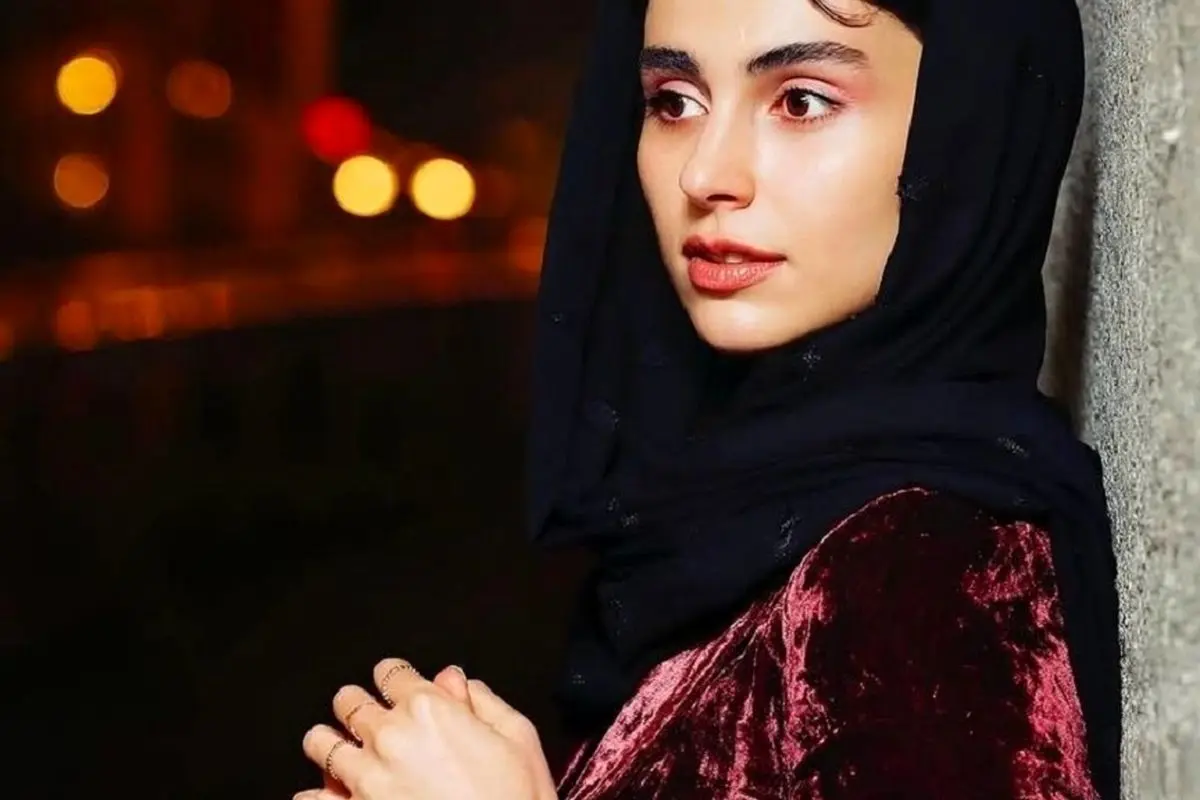 سلفی آیینه‌ای هنری لاله مرزبان در اینستاگرام: چهره‌ای متفاوت و خاص