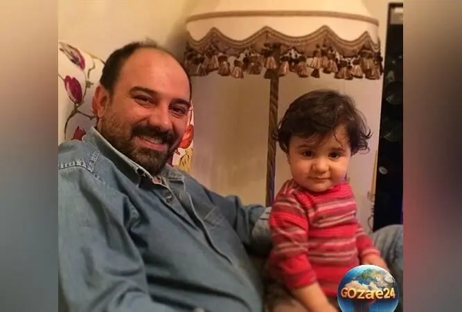 نگاهی به منزل مجلل و دوبلکس برزو ارجمند؛ طراحی لوکس با آباژور و مبلمان اسلیمی، آینه کاری برجسته و گل و گیاه