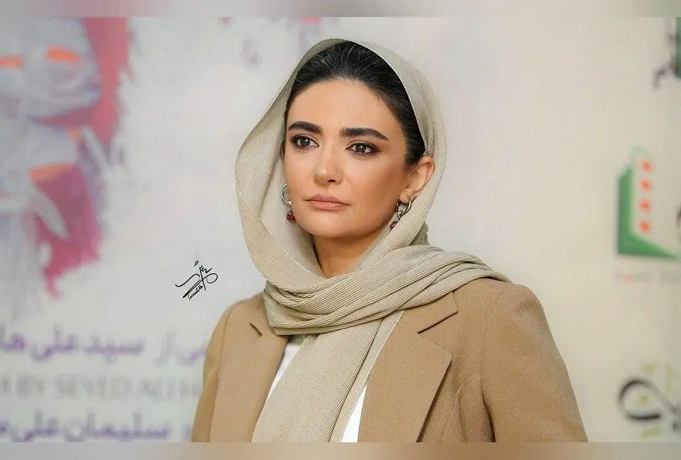 لیندا کیانی در معماری ناب کاشان، زیبایی بی‌نظیرش را در پس‌زمینه‌ای تاریخی و باشکوه نشان داد