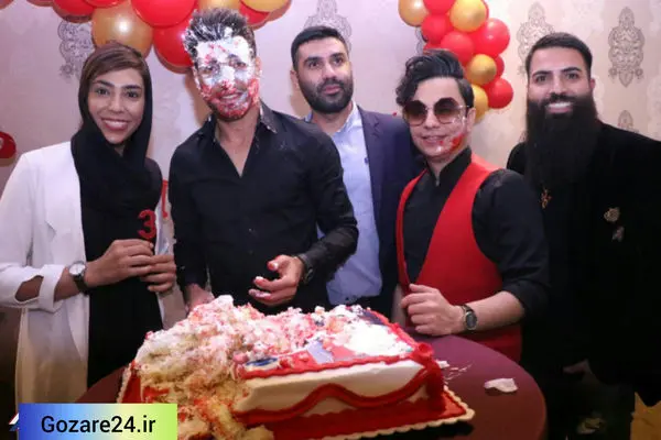 سورپرایز تولد شجاع خلیل‌زاده با حضور ستاره‌ها همچون محسن ابراهیم زاده و سهیلا منصوریان؛ شجاع در کیک غرق شد!