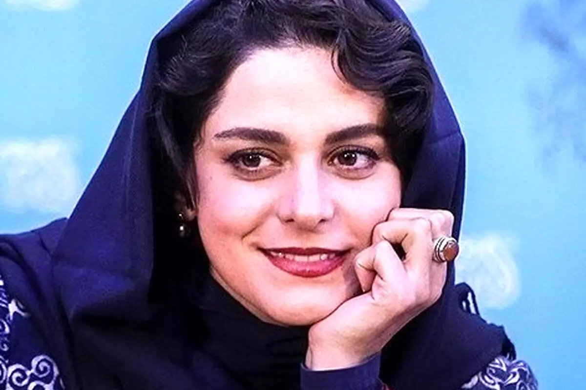 گل کردن حس شاعری غزل شاکری در آرامگاه و انتشار عکس جدید در اینستاگرام