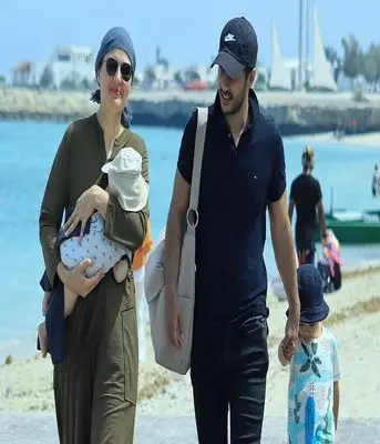 پسران خوش‌چهره گلوریا هاردی و ساعد سهیلی؛ ترکیبی از زیبایی و جذابیت در دو استایل متفاوت