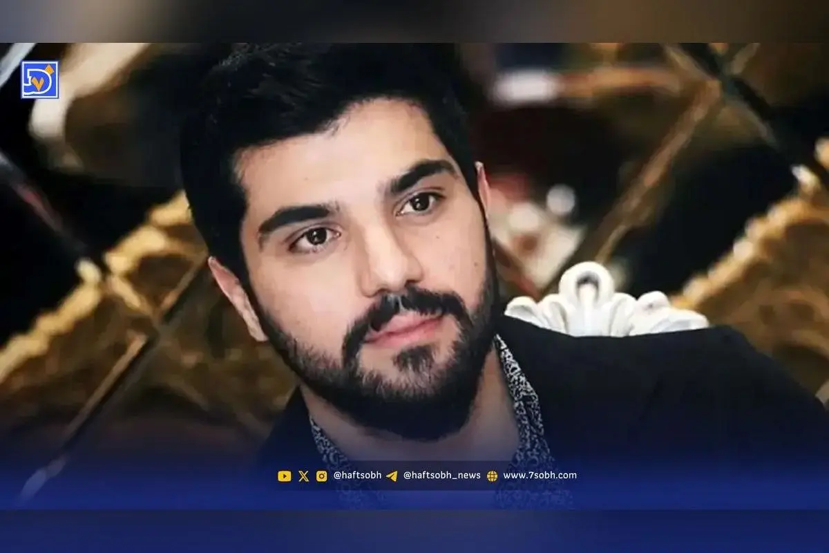 عکس جذاب مادر سینا مهراد و رونمایی از مادر واقعی شهاب سریال از یادرفته در ملاعام / آزیتا حاجیان جوان‌تر و خوشتیپ‌تر از همیشه