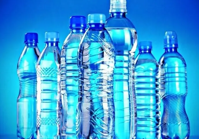تعبیر خواب آب معدنی: از نگاه سنتی تا روان‌شناسی مدرن در ۷ روایت