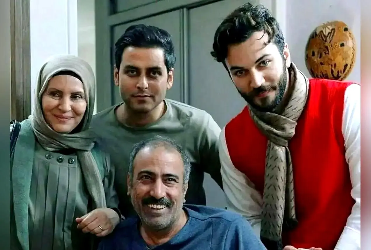 سفر زمان: دیدار نادر مهرداد میناوند، محمد علی و کامبیز دیرباز در سال ۱۳۹۸ در پشت صحنه سریال آنام