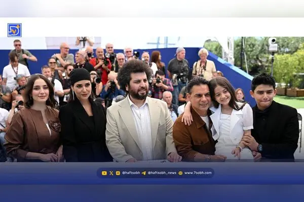 تصاویر دیدنی از بازیگران فیلم «زن و بچه» در کنار خانواده‌هایشان | حواشی هنرمندان در جشنواره کن