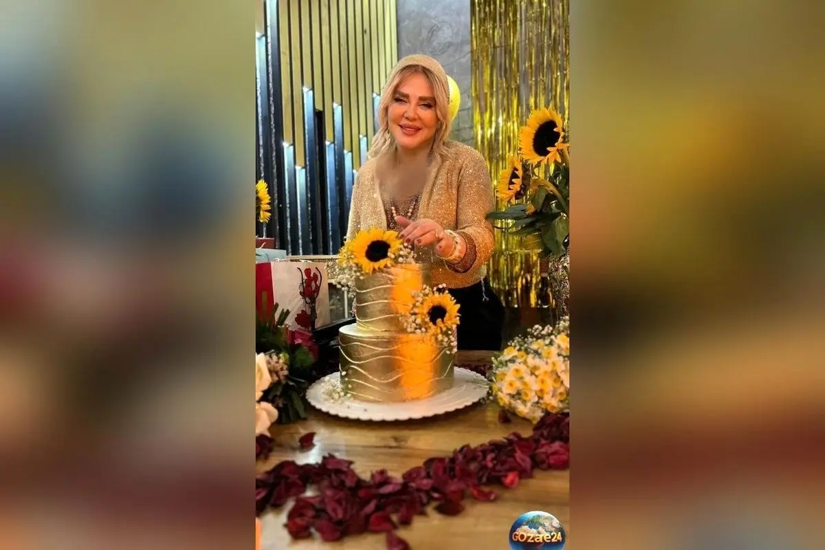 بهاره رهنما در جشن تولد ۵۱ سالگی با کیک گل برجسته و حضور مادر در شب خاص، تصاویر و ویدئوهای جذاب