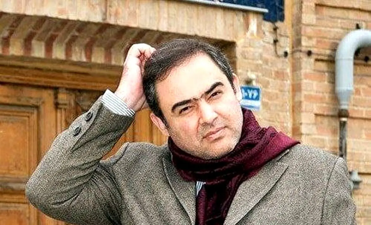 عکس نادر حسین دهباشی و وحید جلیلی در کنار سرباز آمریکایی در سفر به عراق پس از سقوط صدام
