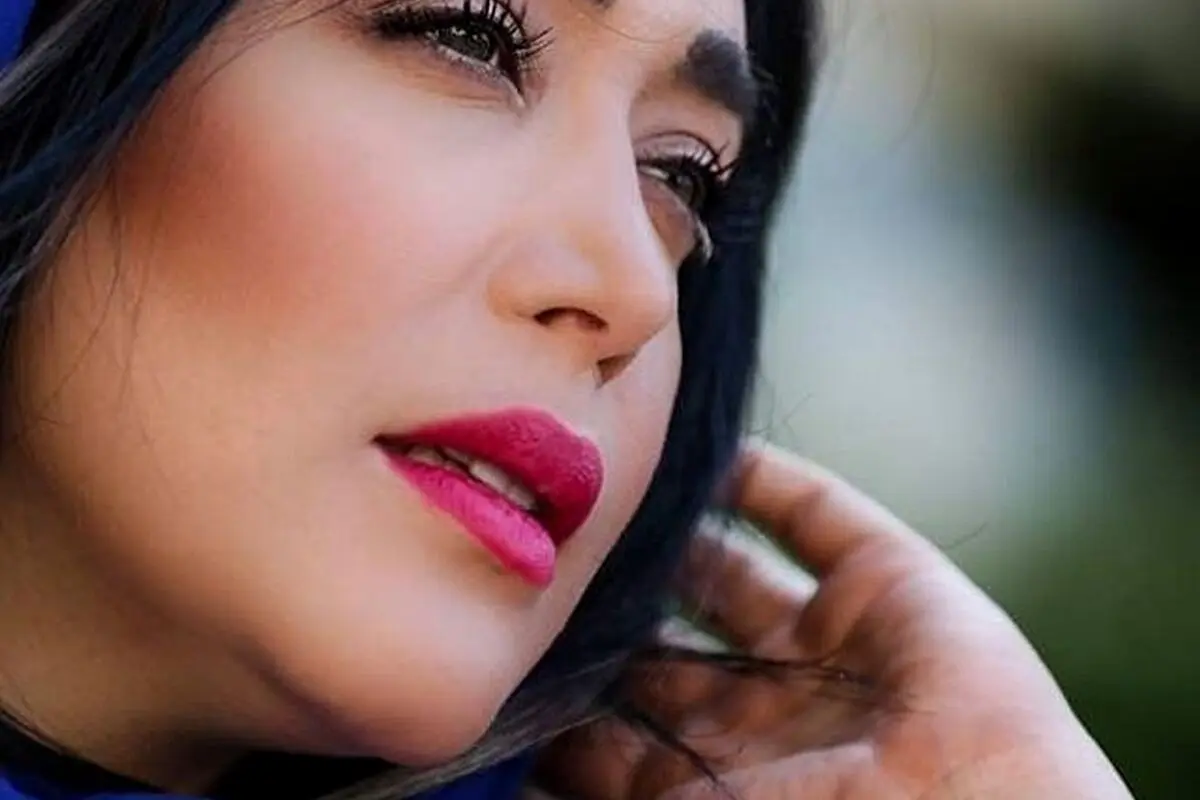 سلفی فیلتردار و شیک سارا منجزی پور در هوای بارانی و رنگین کمان + بیوگرافی بازیگر ایرانی
