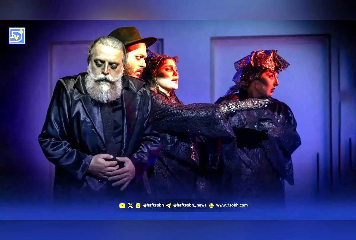 گفت‌وگو با امین سعدی درباره نمایش «ساحلی‌ها»: تجربه‌ای تصویری، شاعرانه و نوآورانه در تئاتر معاصر