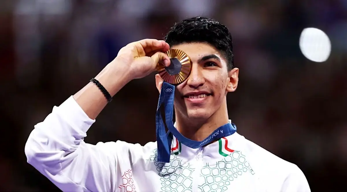 آرین سلیمی در لباس کردی زیبا و برادر کوچکش، طلای المپیک پاریس، و پهلوان کرمانشاهی، افتخار ایرانی را جهانی کرد! +عکس