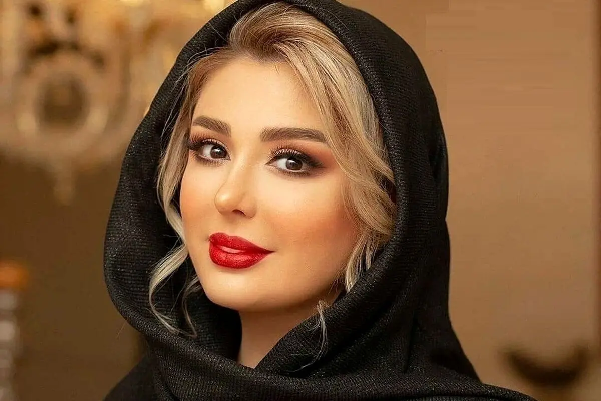 ویدیویی نادر و متفاوت از نیوشا ضیغمی در سفر خارجی؛ صحبت کردن به زبان عربی در یک لحظه خاص