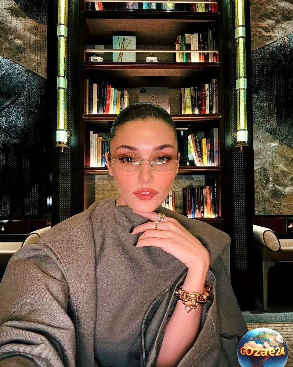 عشوه و ناز هانده ارچل با پیراهن خال خالی کوتاه و جذاب در اینستاگرام