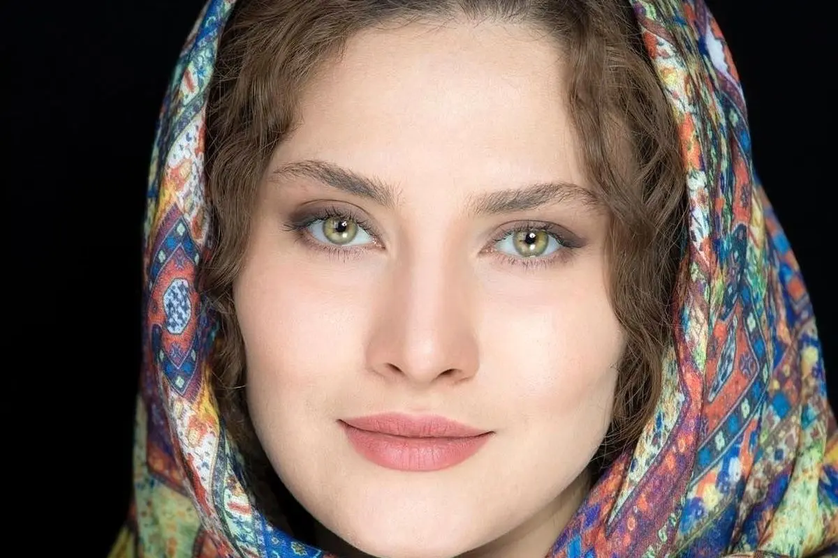 ساناز سعیدی با استایل شیک و صورت باربی در جدیدترین عکس منتشر شده در اینستاگرام خود
