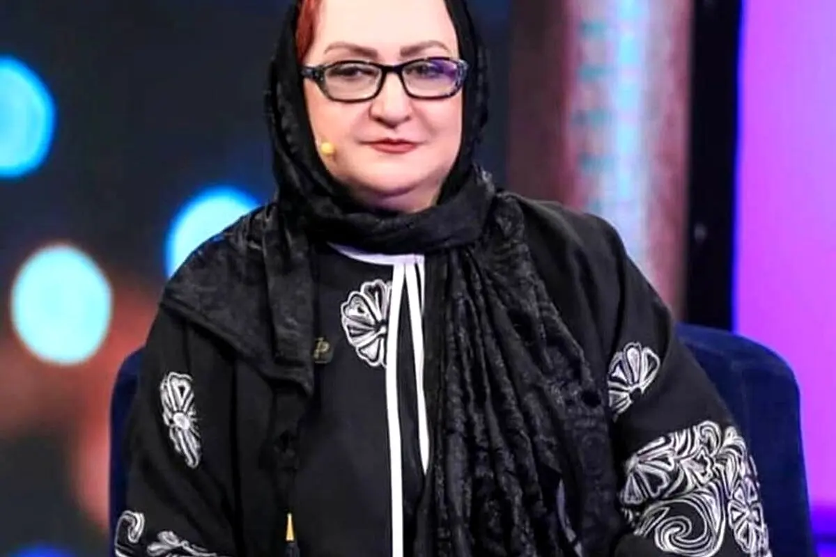 مدل مانتو کیمونویی مریم امیرجلالی با طرح عجیب و غریب در اینستاگرام + عکس