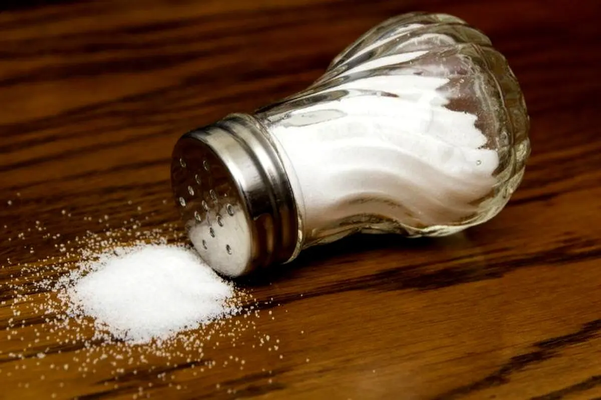 تعبیر خواب نمک: از نگاه سنتی تا روان‌شناسی مدرن در ۷ روایت