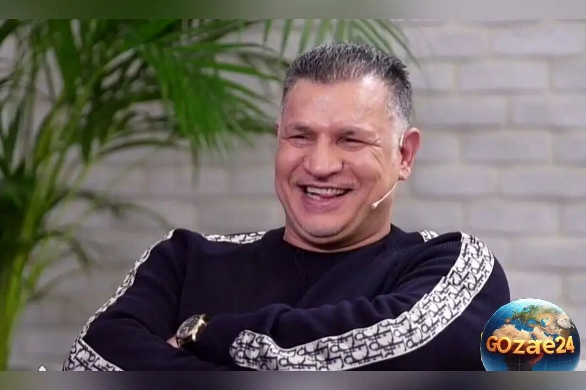 رونمایی از لباس ۱۰۰ میلیون تومانی علی دایی در برنامه عادل فردوسی‌پور + عکس و جزئیات قیمت لوکس‌ترین لباس کریستین دیور