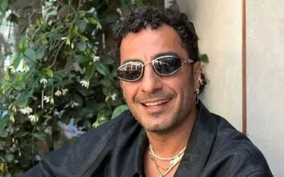 نوید محمدزاده به اخراج مهاجران افغان واکنش نشان داد: حمایت از کرامت انسانی و انتقاد از روند خروج اجباری در فضای مجازی