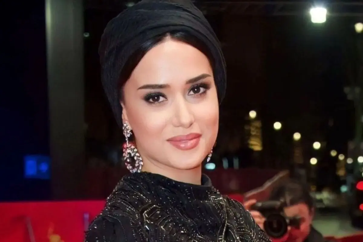 دکوراسیون زیبا و ساده منزل پریناز ایزدیار؛ تصاویری از فضای شیک و مدرن خانه بازیگر محبوب