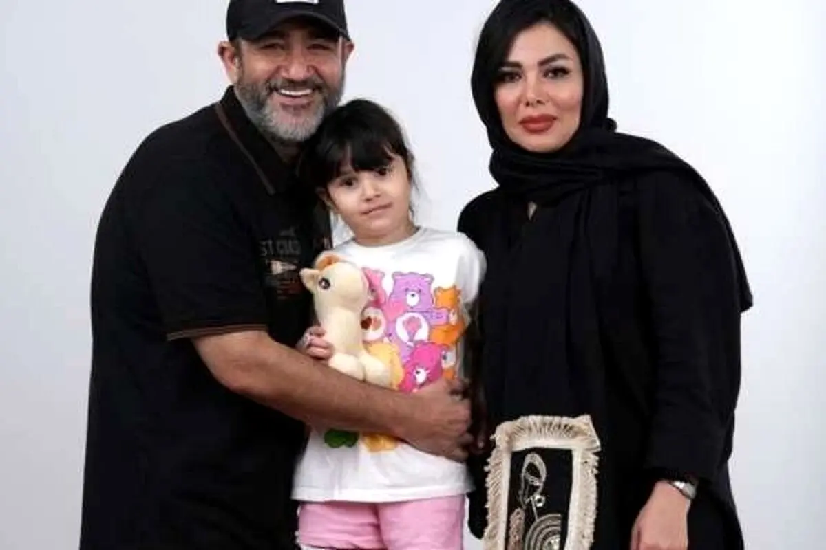 تصاویر دیدنی از سینه‌زنی مهران غفوریان و دخترش در هیئت محرم