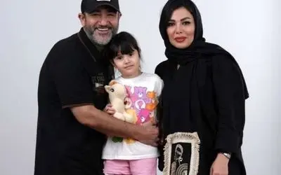 تصاویر دیدنی از سینه‌زنی مهران غفوریان و دخترش در هیئت محرم