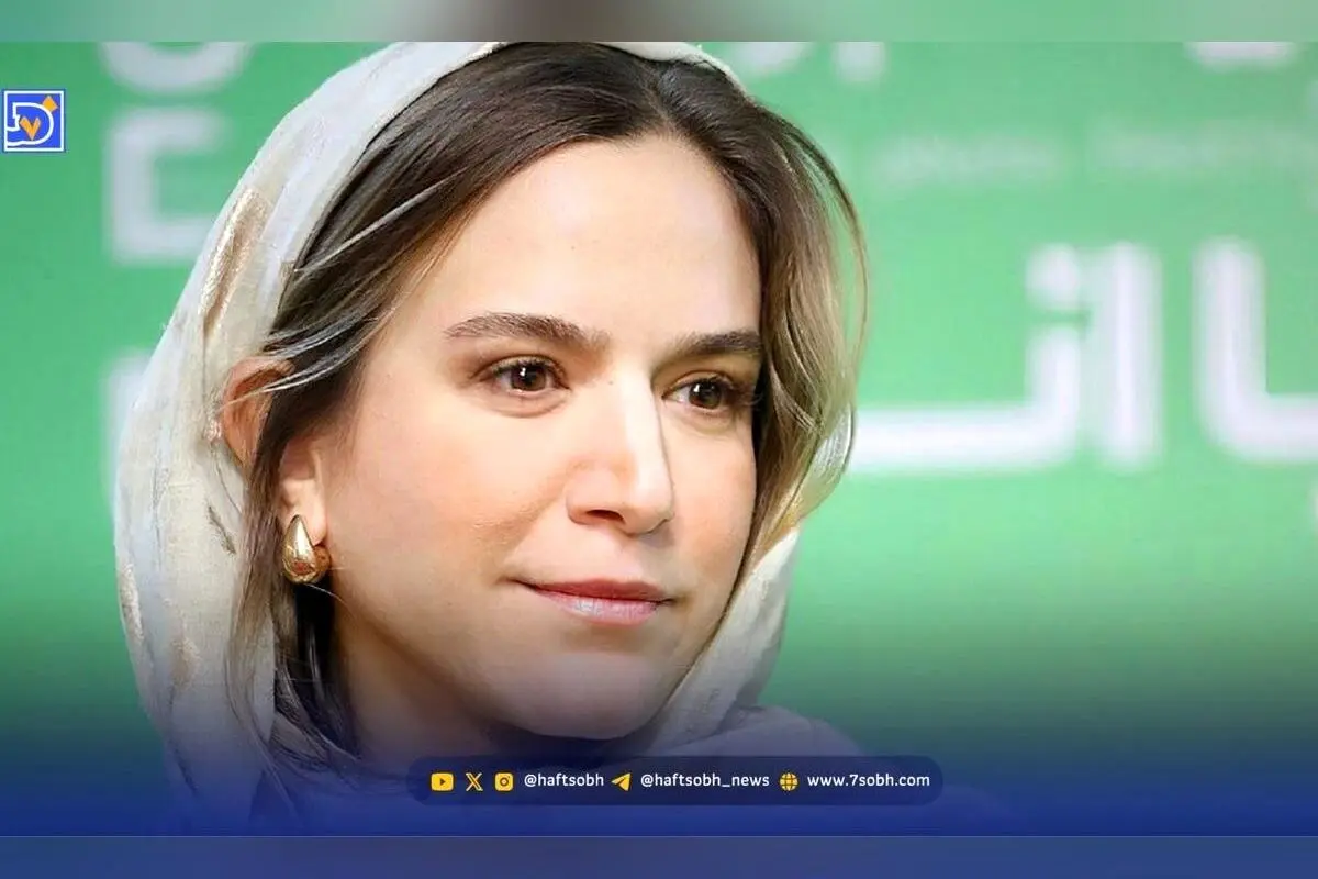 استایل جنجالی ستاره پسیانی در نمایشگاه مریم تخت‌کشیان؛ شلختگی یا خلاقیت متفاوت؟