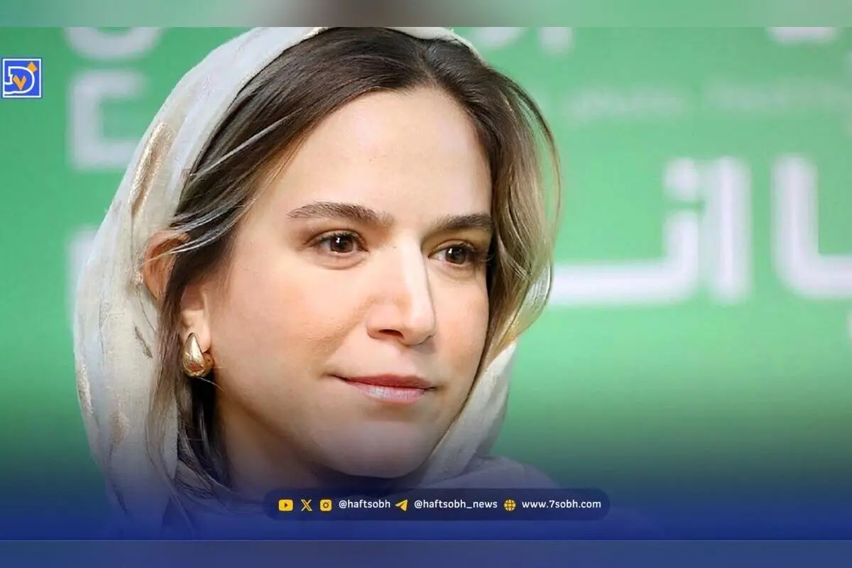 استایل جنجالی ستاره پسیانی در نمایشگاه مریم تخت‌کشیان؛ شلختگی یا خلاقیت متفاوت؟