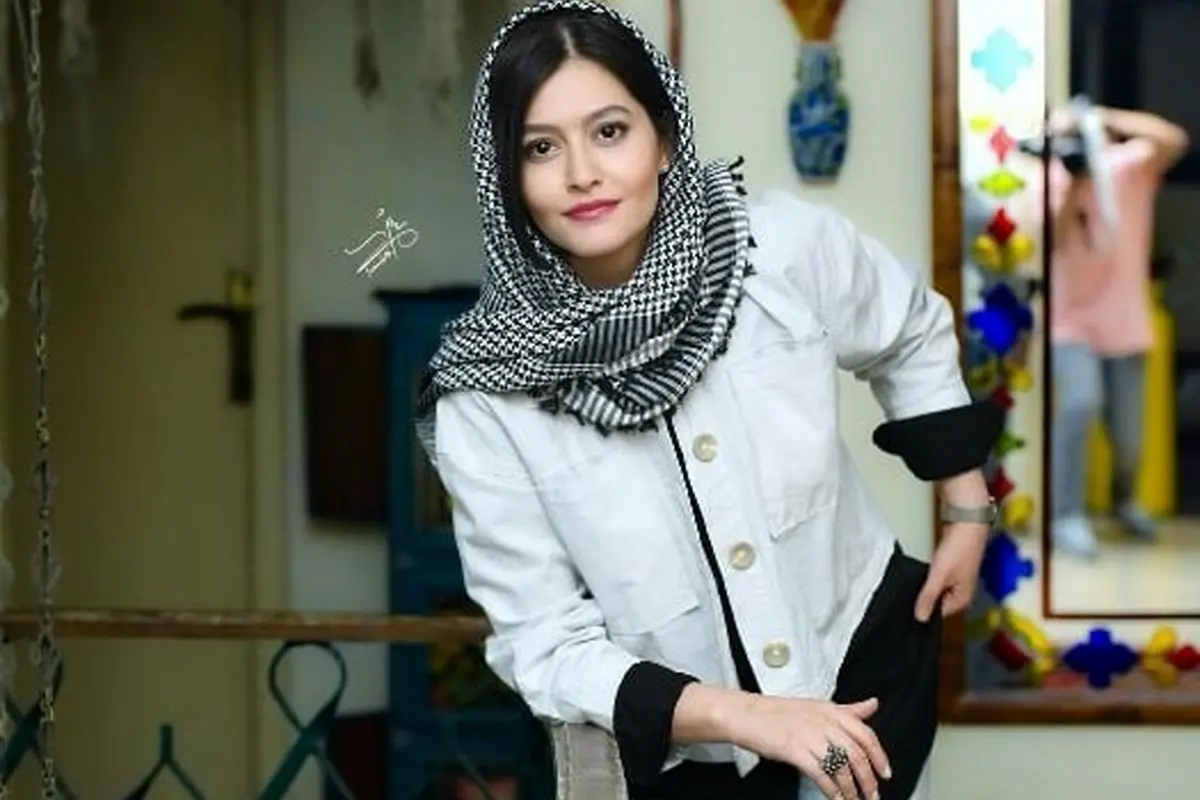 دکوراسیون مدرن و دلنشین کتاب‌فروشی پردیس احمدیه؛ فضایی جذاب برای عکاسی و علاقه‌مندان به کتاب