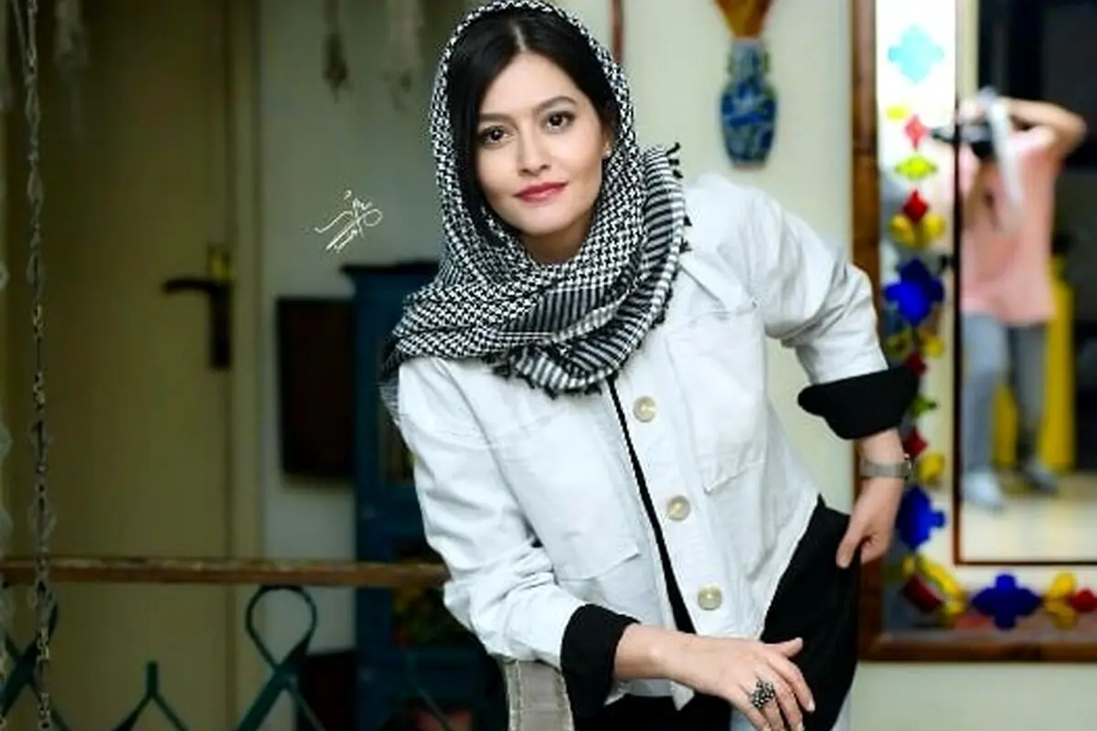 دکوراسیون مدرن و دلنشین کتاب‌فروشی پردیس احمدیه؛ فضایی جذاب برای عکاسی و علاقه‌مندان به کتاب