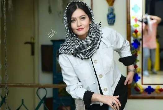 دکوراسیون مدرن و دلنشین کتاب‌فروشی پردیس احمدیه؛ فضایی جذاب برای عکاسی و علاقه‌مندان به کتاب