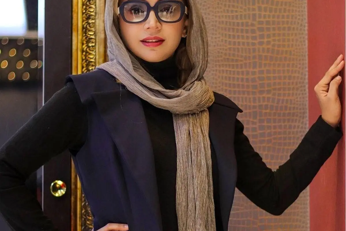 سلفی شبنم قلی خانی و شهرام قائدی در کنار فرزندانشان در خودروهای لوکس + پروژه جدید شهرام قائدی