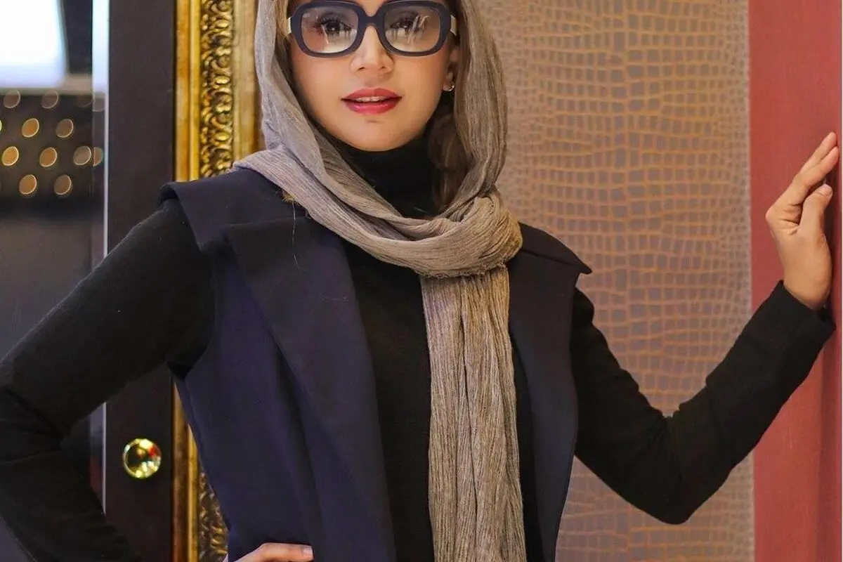 سلفی شبنم قلی خانی و شهرام قائدی در کنار فرزندانشان در خودروهای لوکس + پروژه جدید شهرام قائدی