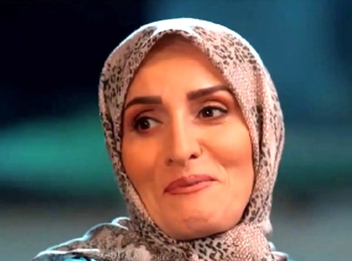 دکوراسیون منزل شاهانه آتیه جاوید با ترکیب رنگ‌های خنثی و عناصر طبیعی | طراحی مدرن و گرم خانه در «پایتخت»