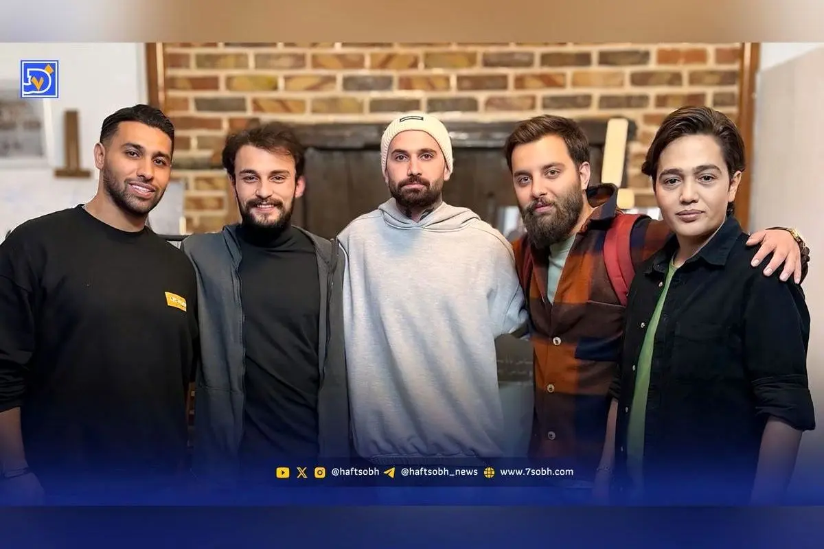 نمایش «اسکرین‌شات» در شب پایانی با حضور هنرمندان سرشناس و استقبال بی‌نظیر تماشاگران، روایت نوآورانه رازهای مخفی تلفن‌های همراه را رقم زد