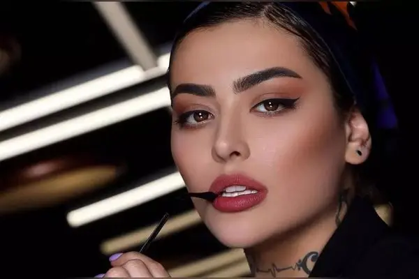 دکوراسیون لوکس و مدرن خانه ریحانه پارسا با استوری جنجالی در اینستاگرام