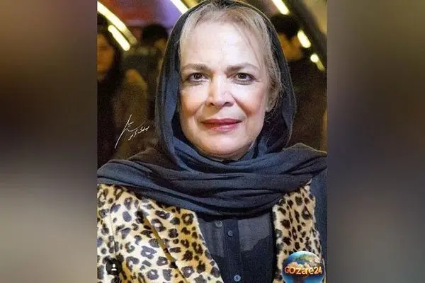 تصاویر جذاب و دیدنی از عروسی بیتا فرهی با لباس کلاسیک و منجوق‌دوزی بی‌نظیر