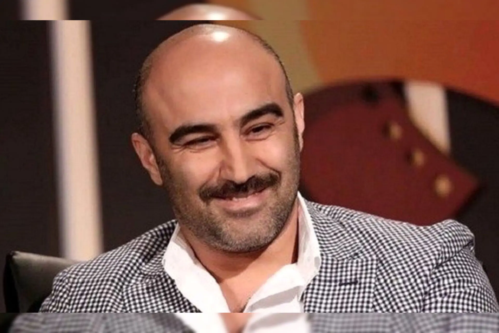 محسن تنابنده با گریم زنانه؛ نقی معمولی قابل شناسایی نبود!