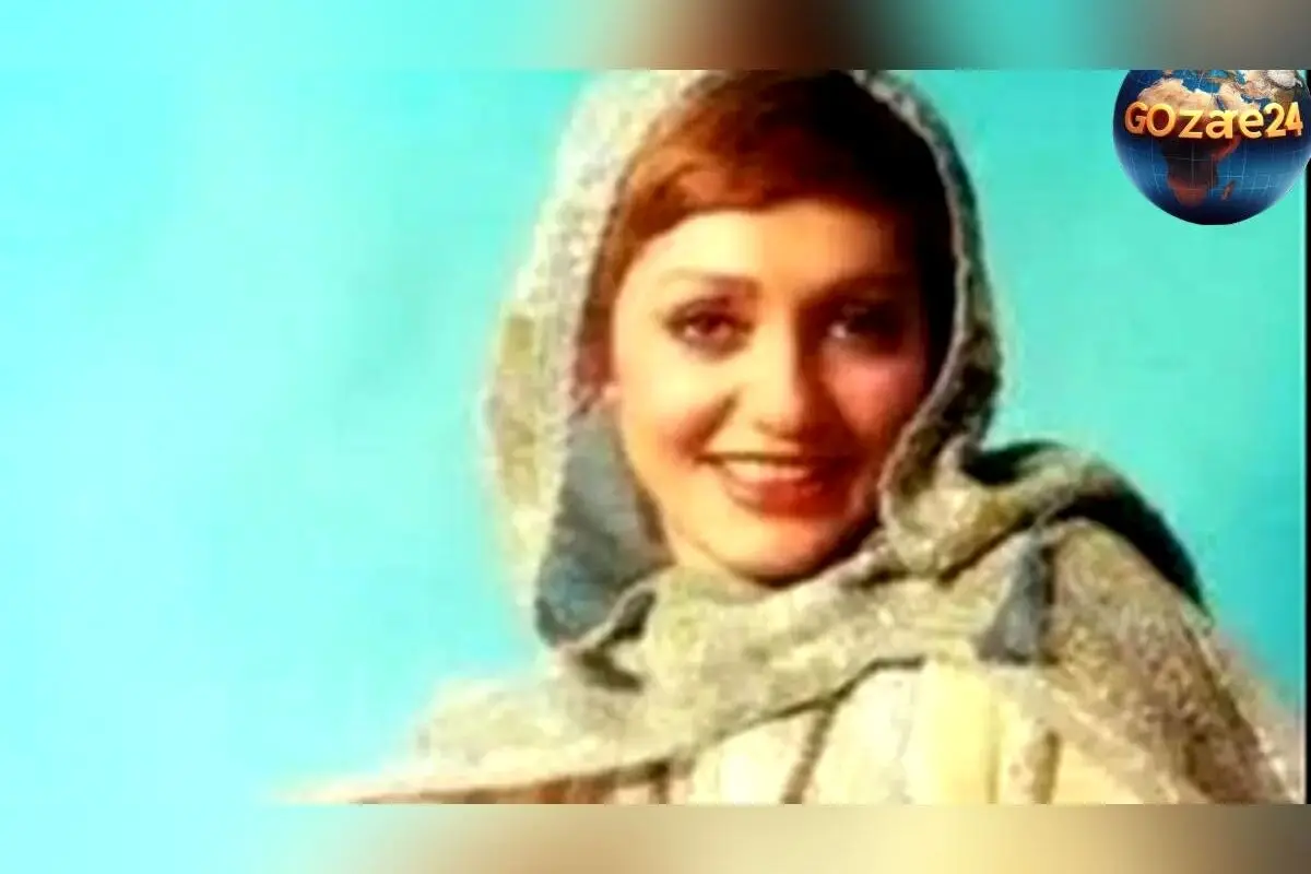 تصویر نادر و تاریخی از گوگوش در سن 21 سالگی در حال گفتگو با ویلیام وایلر در تهران سال 1350