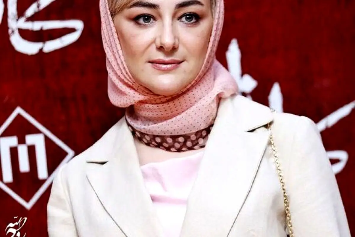 ویدا جوان با چشمان خیره‌کننده و داستان عاشقانه‌اش در دنیای هنر و تلویزیون | آشنایی جذاب با همسر هنرمندش ایلا تهرانی