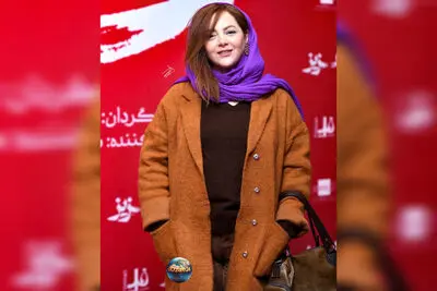 چکامه چمن ماه، بیوگرافی و زندگی شخصی این بازیگر 