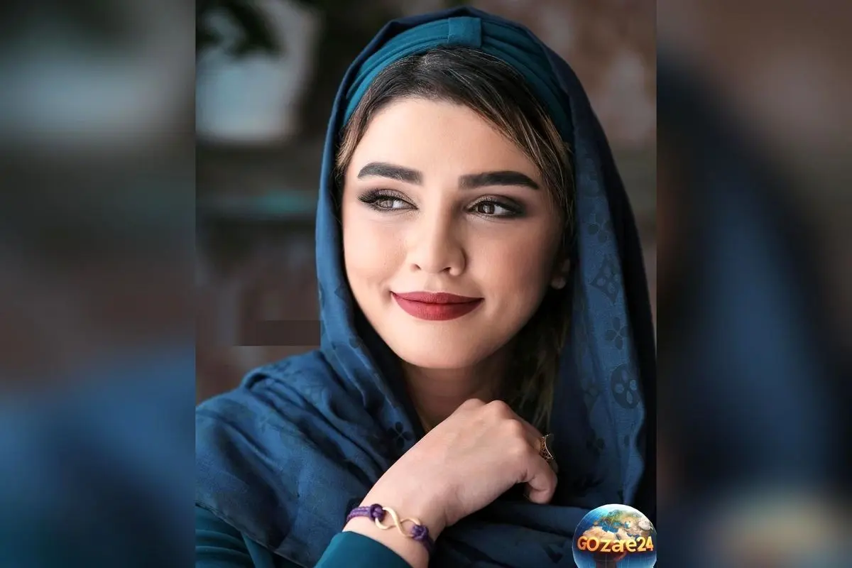 استایل قرمز سیما خضرآبادی با الهام از ایران قدیم در خانه تاریخی | عکس و جزئیات