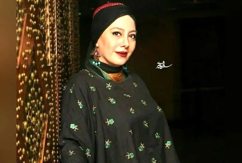 نورپردازی نامناسب و پرده‌های قدیمی در خانه خانم زهرا داودنژاد؛ نگاهی به سبک متفاوت و چالش‌های دکوراسیون منزل بازیگر مشهور