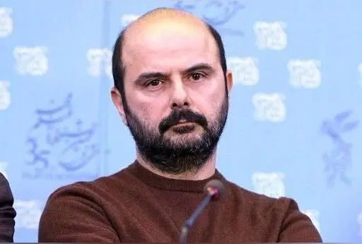 جذاب‌ترین دیوار سال در عکس مشترک علی مصفا و شیدا یوسفی؛ هنر و خلاقیت در دکوراسیون داخلی