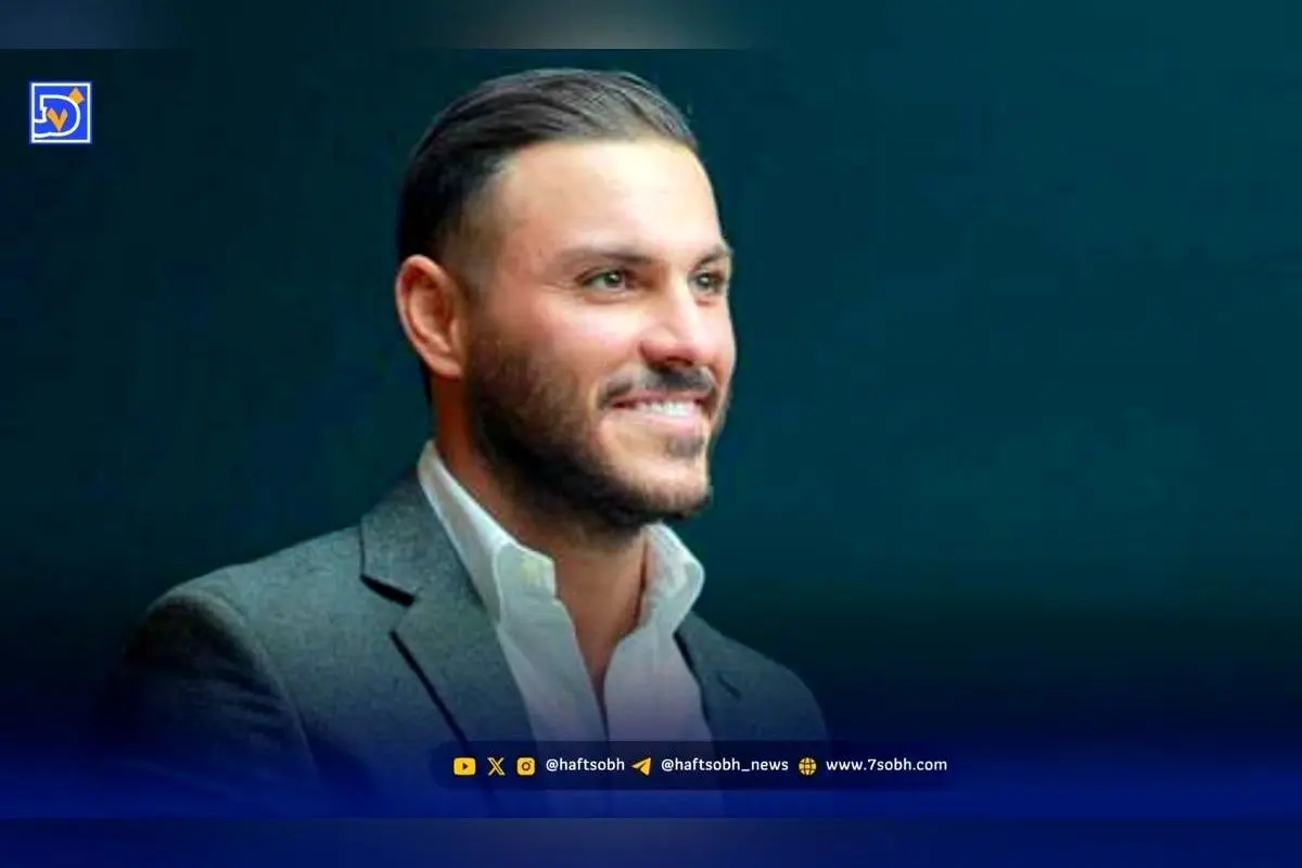 تصویر خانه لاکچری آرمین زارعی؛ دکوراسیون خاص، رنگارنگ و مدرن با مبلمان و آثار هنری منحصر به فرد