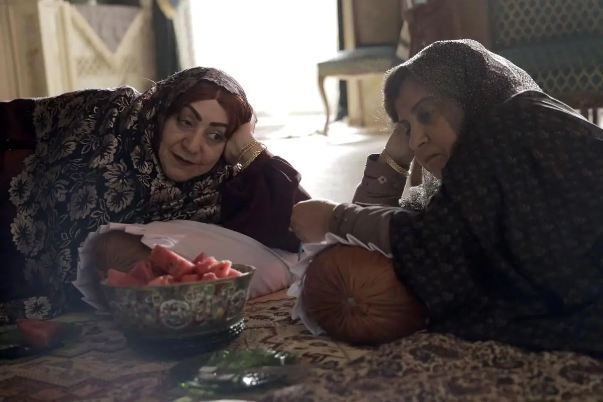 قسمت دهم سریال سووشون با بازی فرشته صدرعرفایی و مریم سعادت در نماوا | اقتباسی از رمان ماندگار سیمین دانشور توسط نرگس آبیار